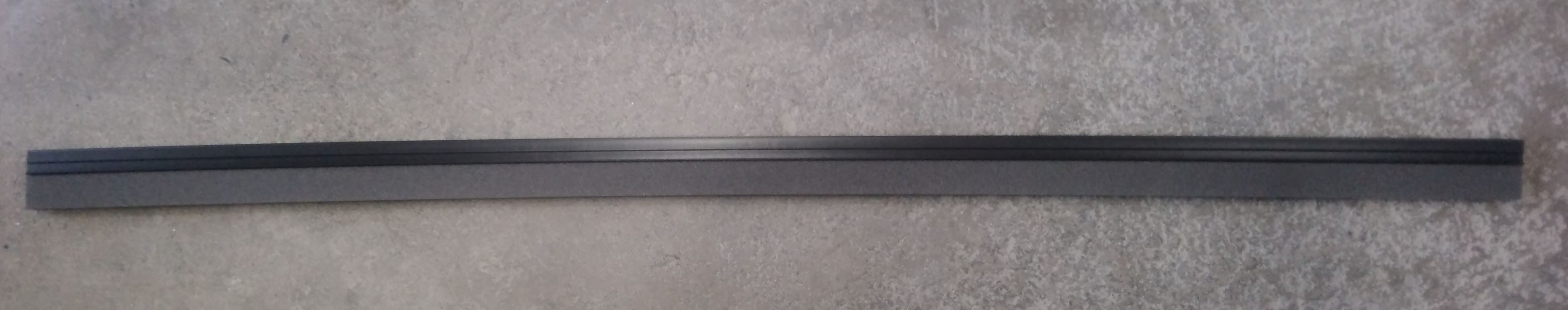 伸縮目地材エキスパンタイＴＪ２０Ｈ６０（黒）1.5ｍ